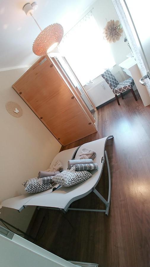 Wohlfuehlzeit Im Zittauer Gebirge Appartement Buitenkant foto